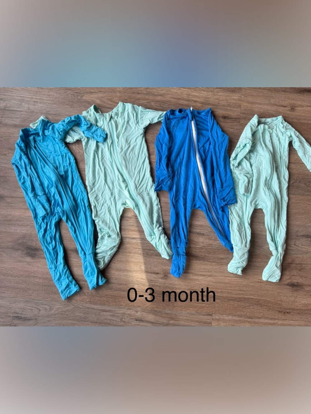 Bundle of 8 pjs 0-3/3 months sizes